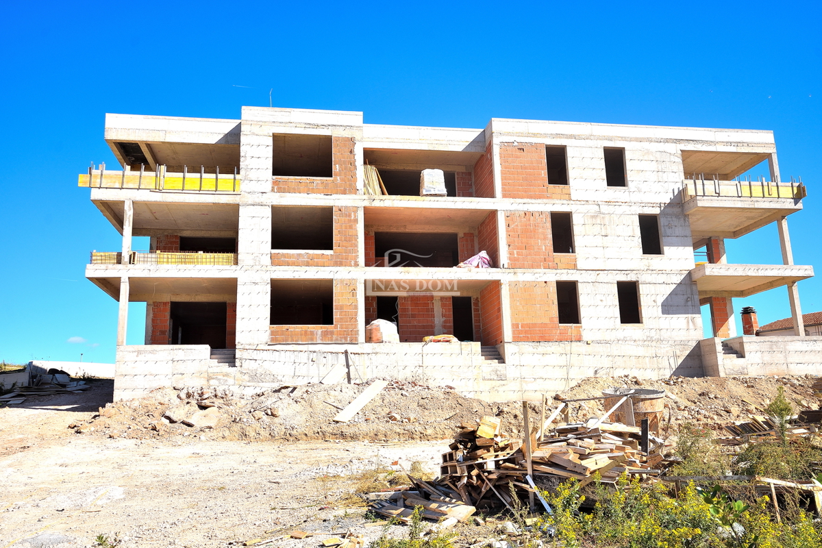 Vodice - NOVOGRADNJA stanovanja z razgledom na morje