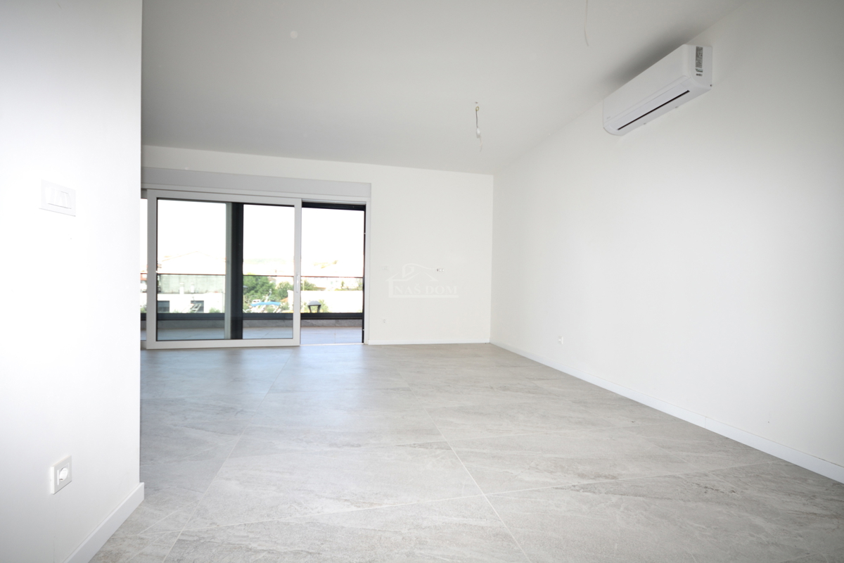 Luksuzno stanovanje S7, 50m od plaže