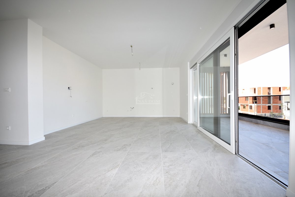 Luksuzno stanovanje S7, 50m od plaže