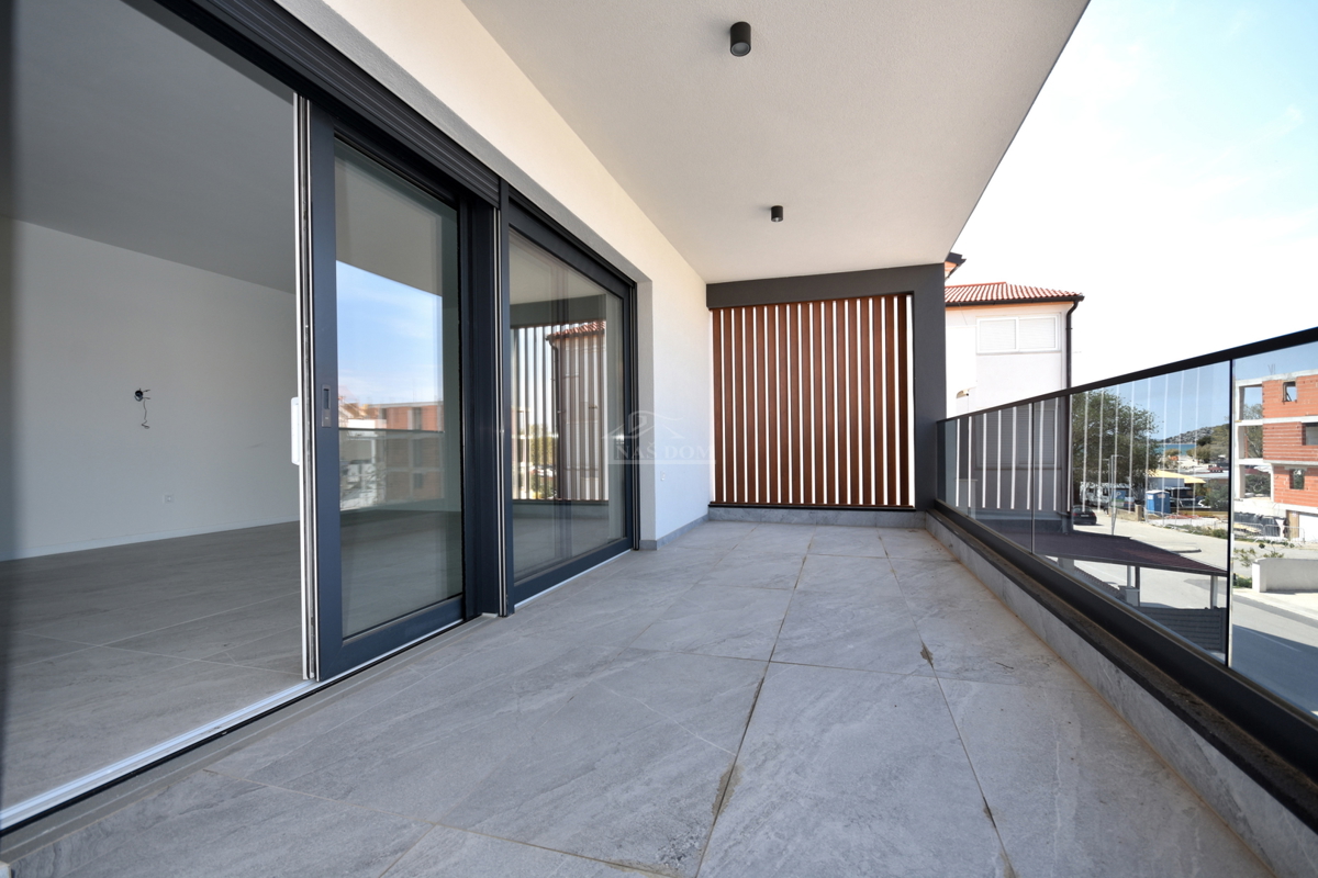 Luksuzno stanovanje S7, 50m od plaže