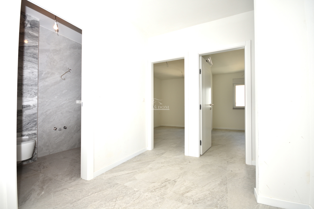 Luksuzno stanovanje S7, 50m od plaže