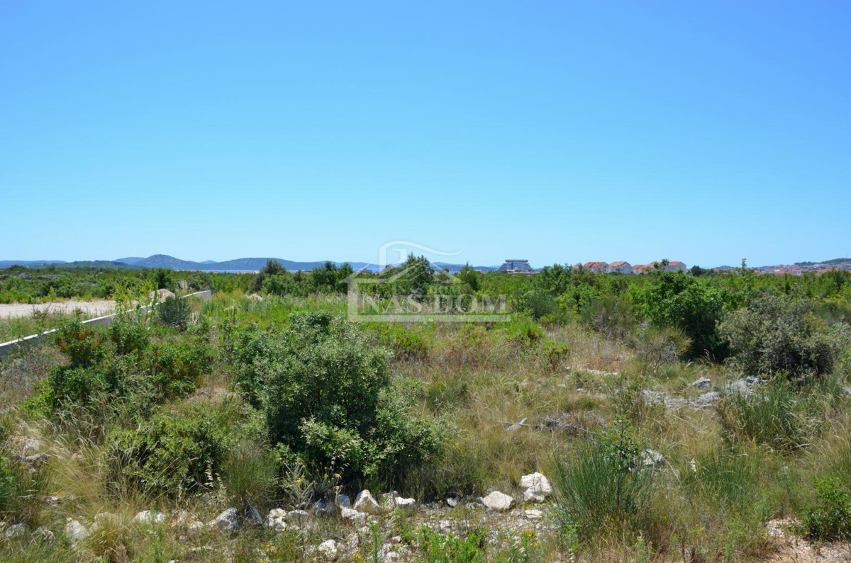 Vodice - Atraktivno kmetijsko zemljišče 2046m2