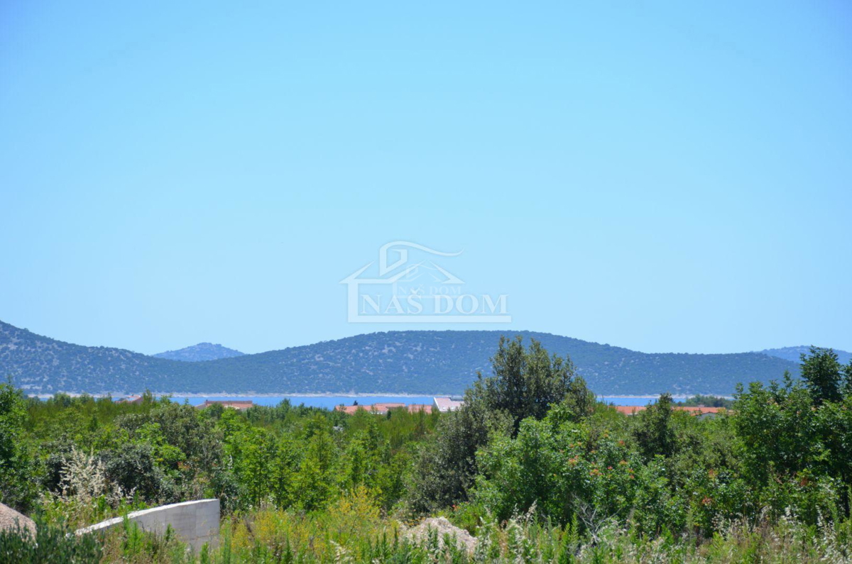 Vodice - Atraktivno kmetijsko zemljišče 2046m2