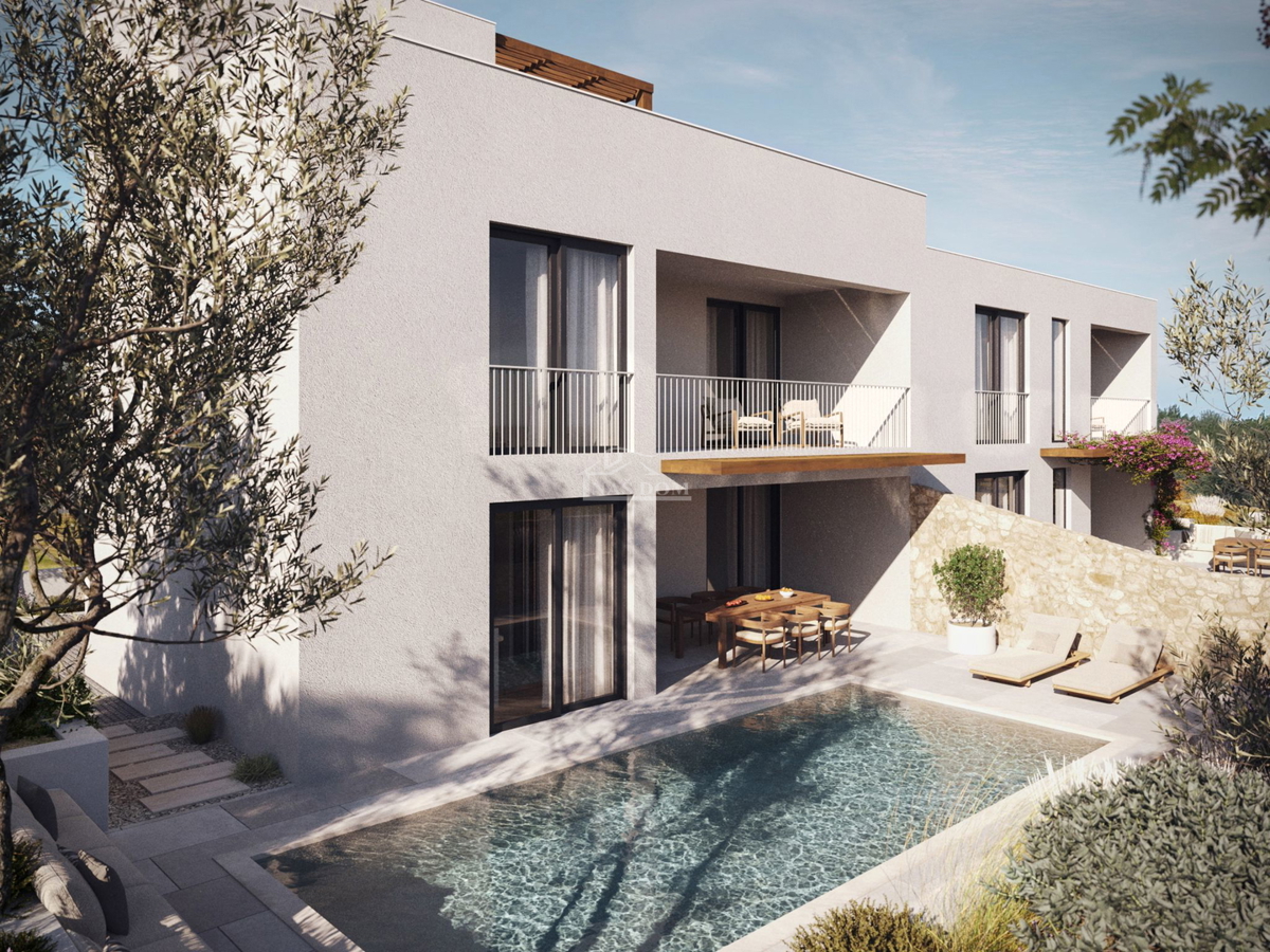 Vodice - hiša S1 z bazenom