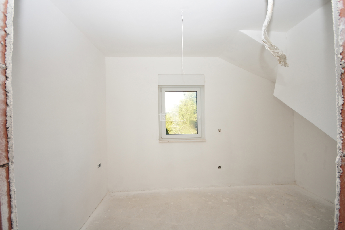 Vodice - NOVOGRADNJA - S3 dvonadstropno stanovanje z razgledom na morje