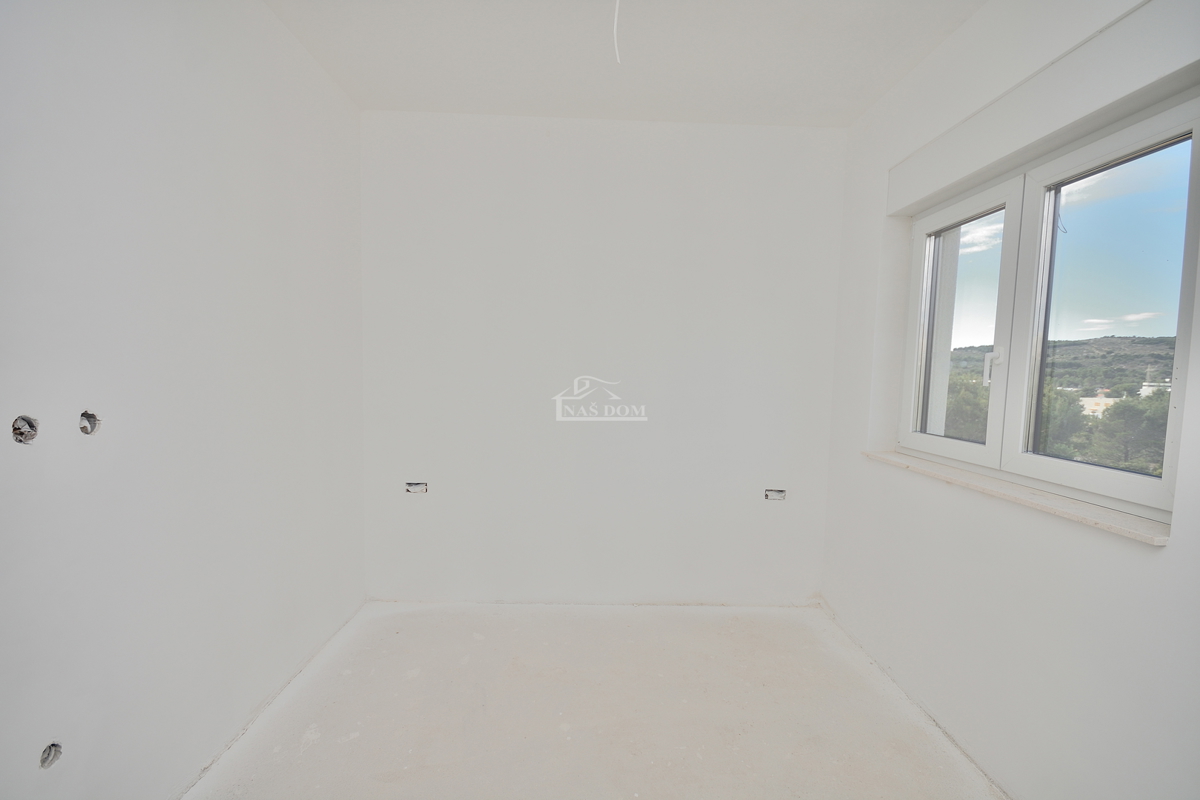 Vodice - NOVOGRADNJA - S3 dvonadstropno stanovanje z razgledom na morje