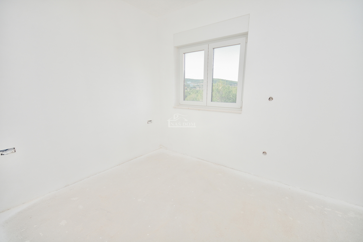 Vodice - NOVOGRADNJA - S3 dvonadstropno stanovanje z razgledom na morje