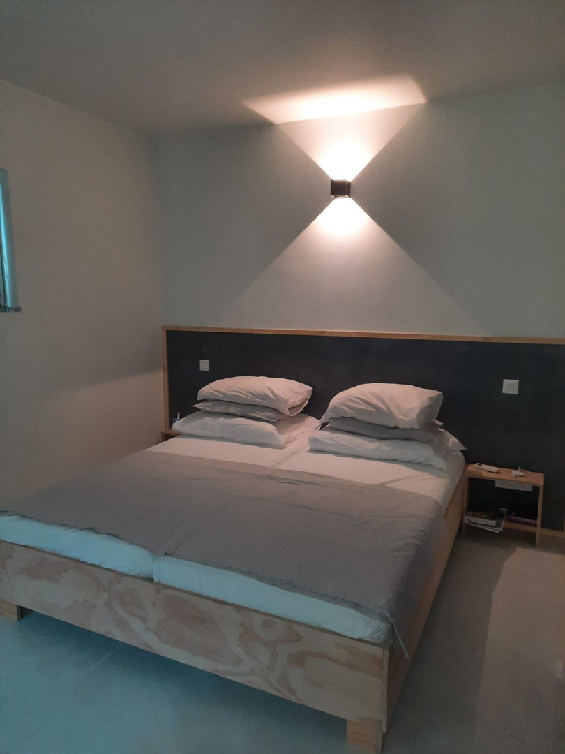 Vodice - apartmajska hiša s bazenom, 400 m od centra