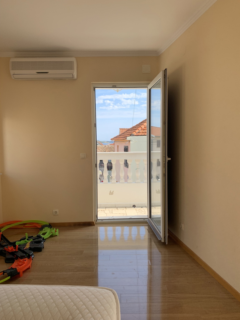 Vodice - Center Hiša s strešno teraso, pogled na morje
