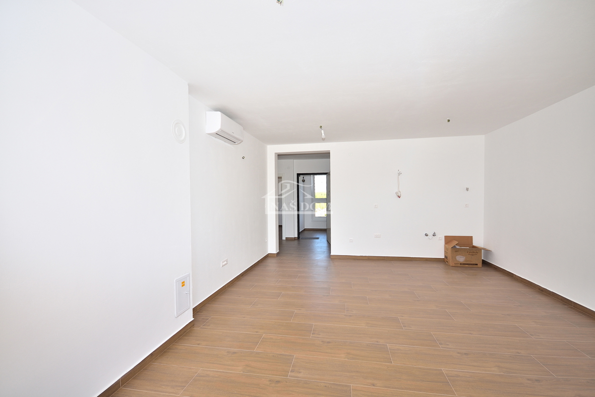 Dvosobno stanovanje v prvem nadstropju z razgledom na morje