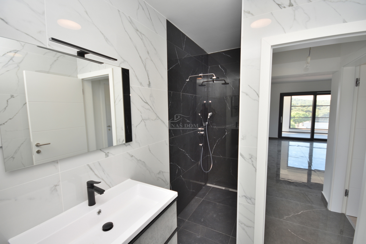 Tribunj, Sovlje - Stanovanje S5 z razgledom na morje