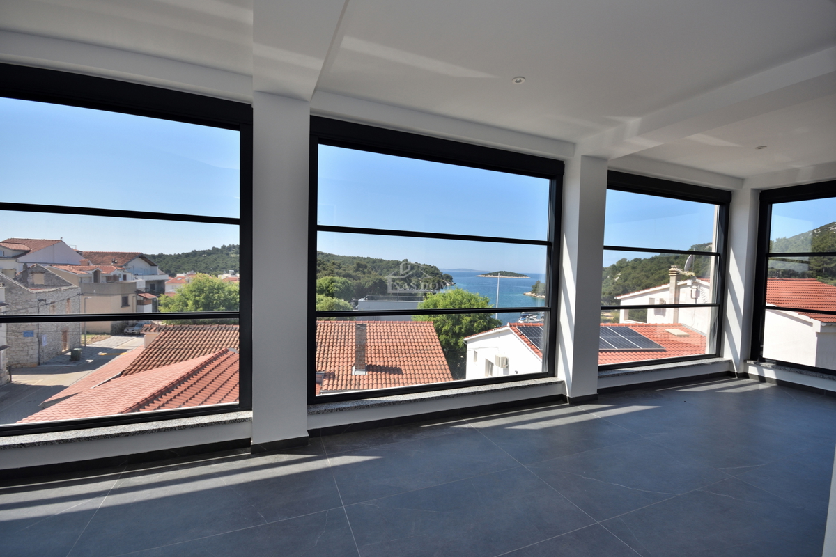 Tribunj, Sovlje - Stanovanje S5 z razgledom na morje