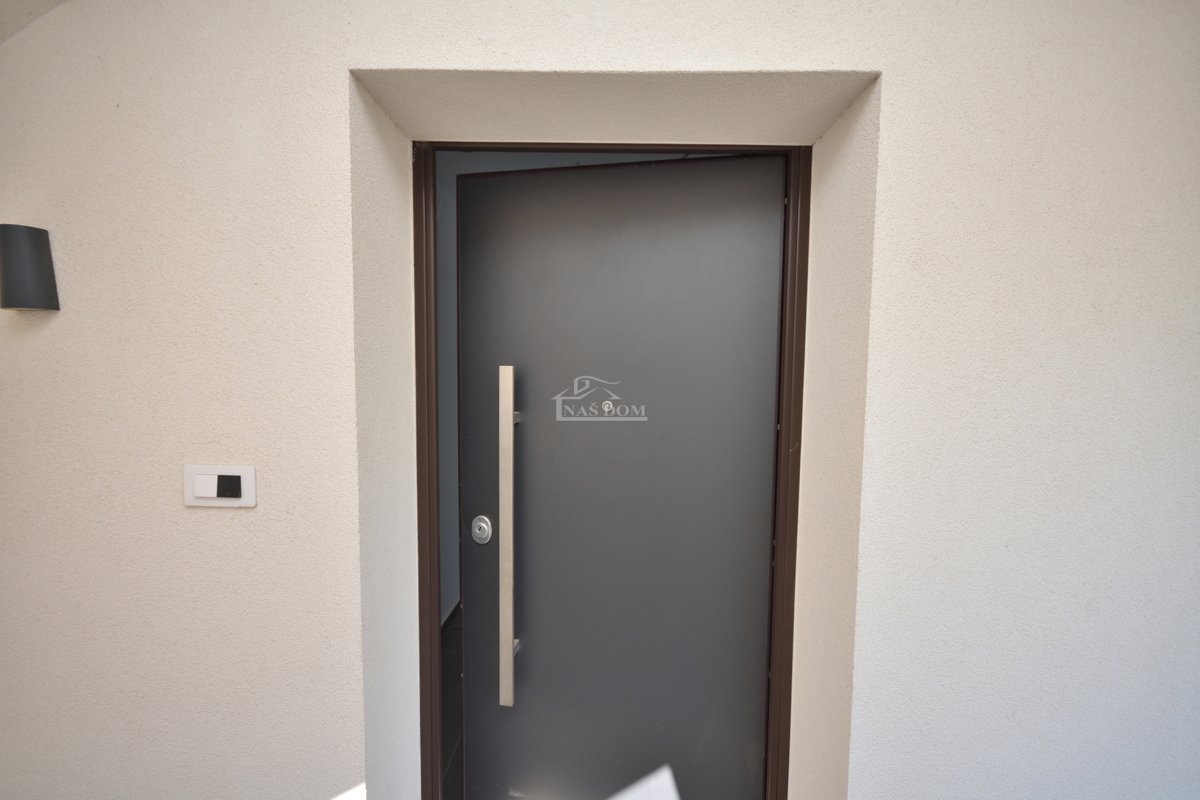 Tribunj, Sovlje - Stanovanje S5 z razgledom na morje