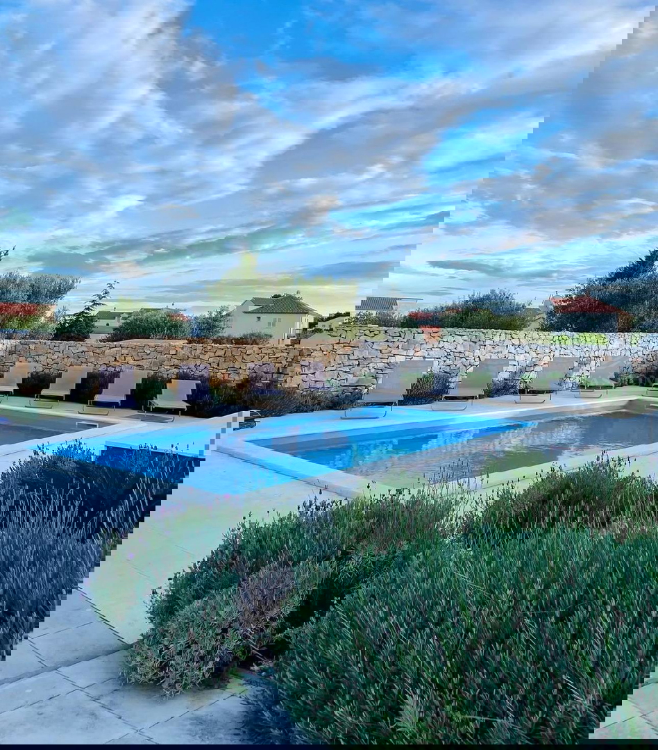 Vodice - Luksuzna vila z bazenom in strešno teraso, pogled na morje