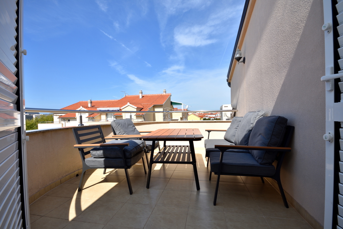 Vodice - nadstropje stavbe z 2 stanovanji