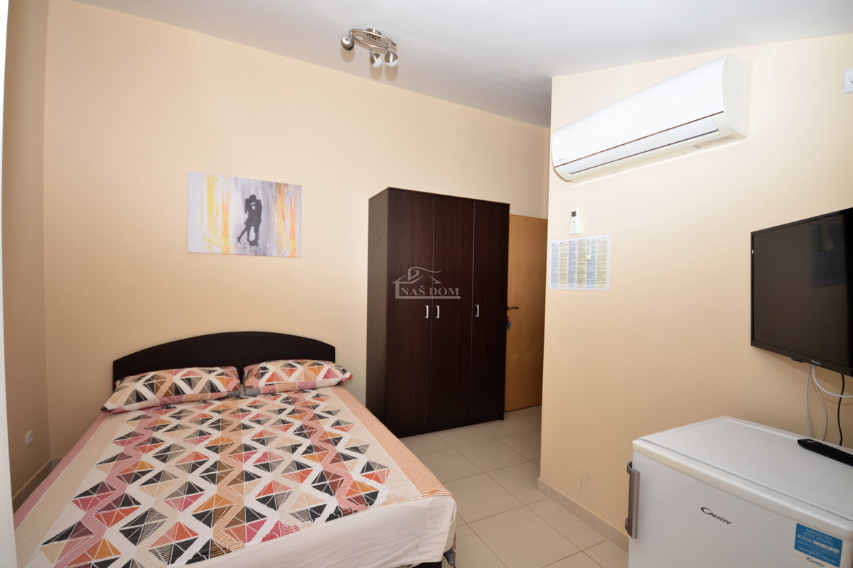 Vodice - nadstropje stavbe z 2 stanovanji