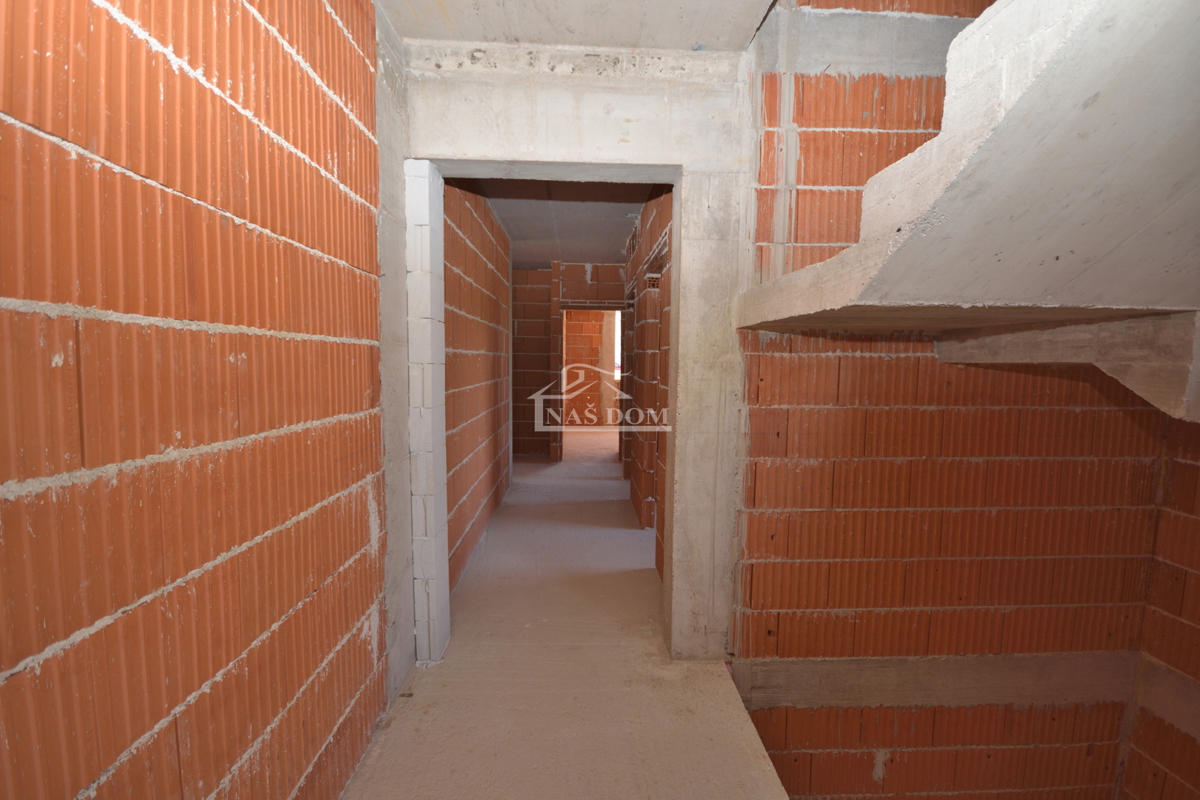 Vodice, novogradnja! S4 stanovanje v 1. nadstropju, 88 m² s teraso in pogledom na morje