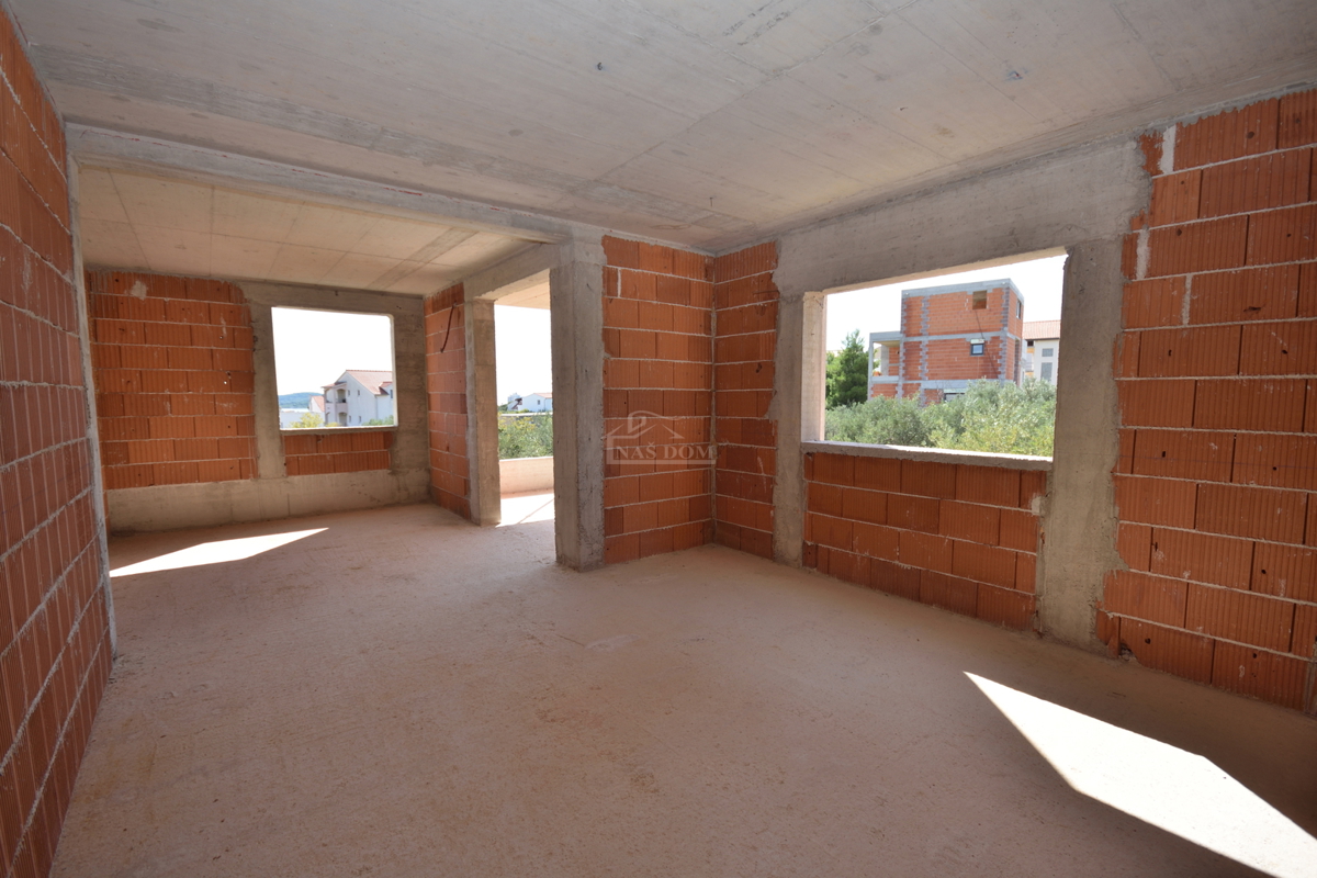 Vodice, novogradnja! S4 stanovanje v 1. nadstropju, 88 m² s teraso in pogledom na morje