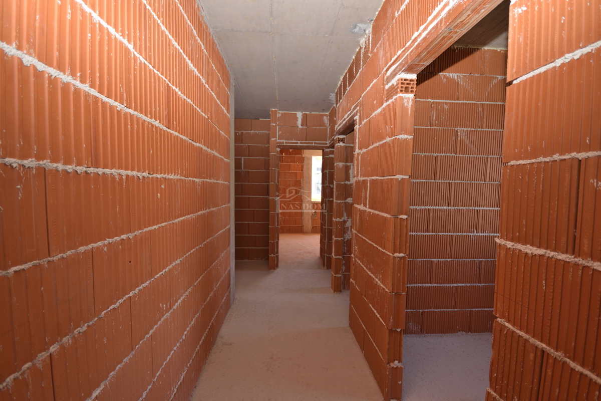 Vodice, novogradnja! S4 stanovanje v 1. nadstropju, 88 m² s teraso in pogledom na morje