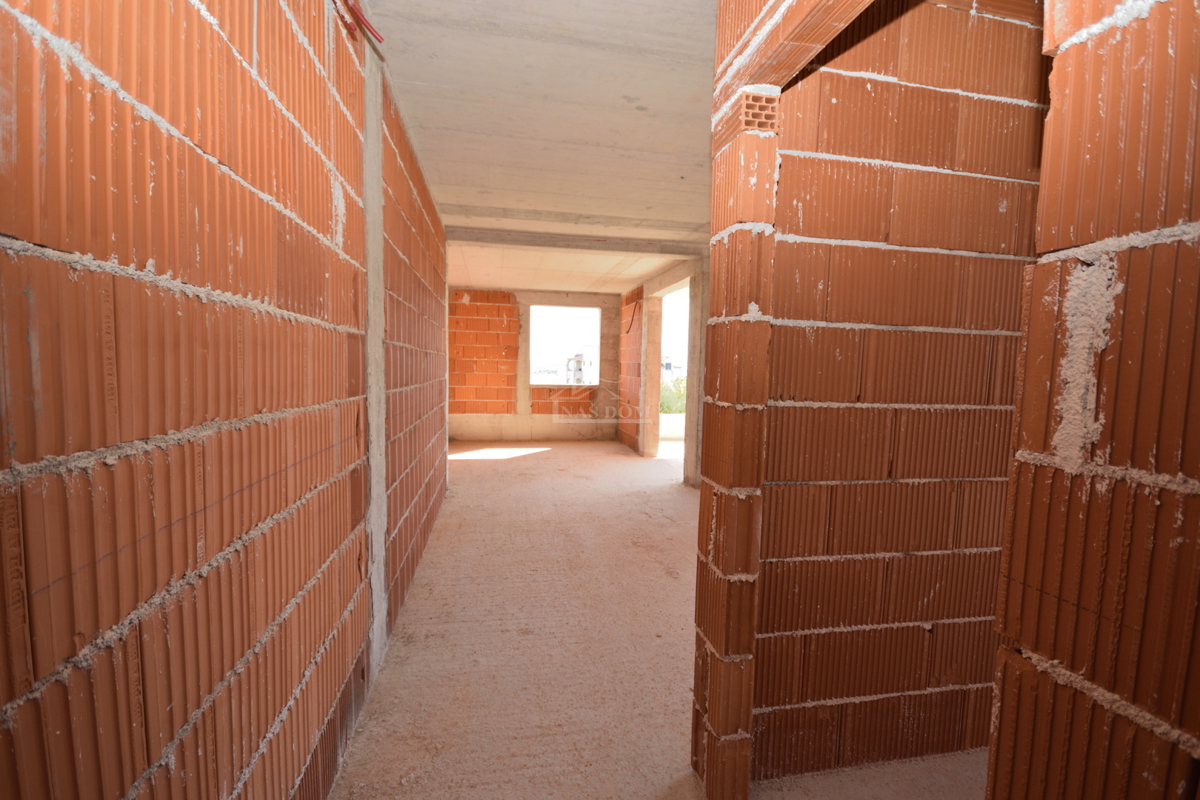 Vodice, novogradnja! S4 stanovanje v 1. nadstropju, 88 m² s teraso in pogledom na morje