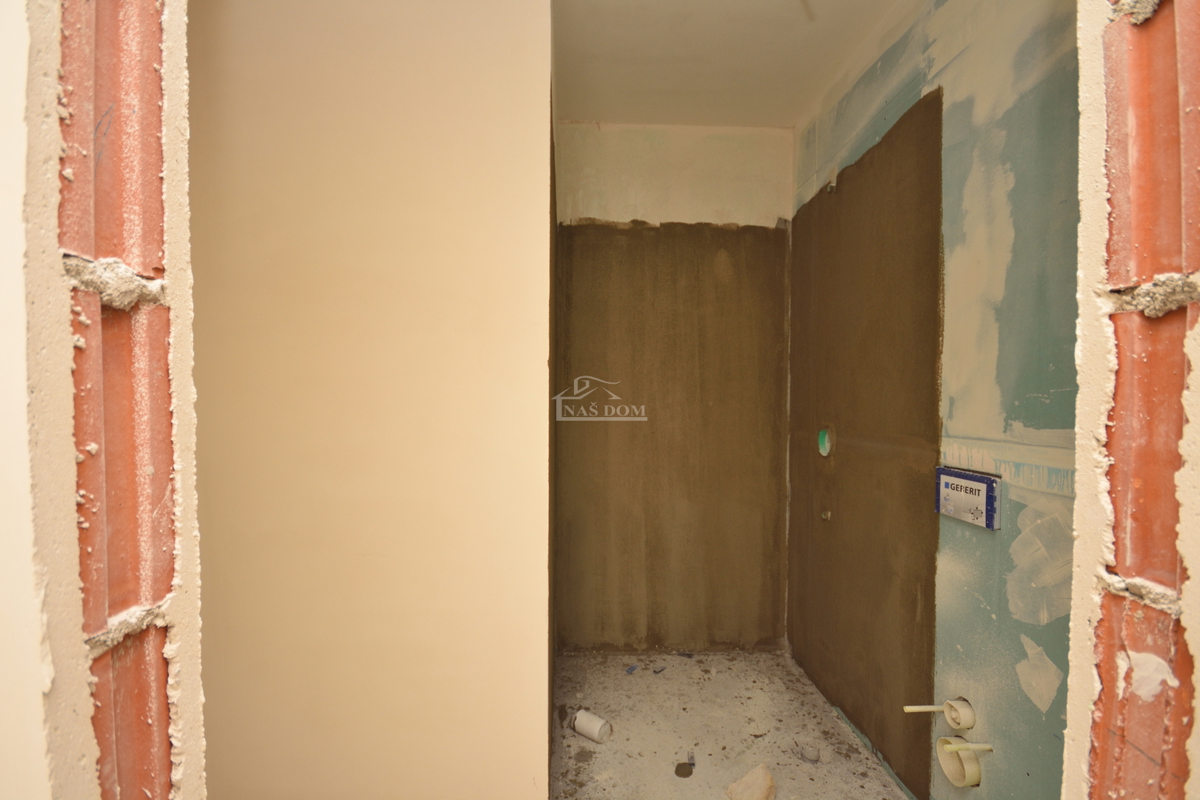 Vodice - Luksuzno stanovanje S4 v pritličju, pogled na morje