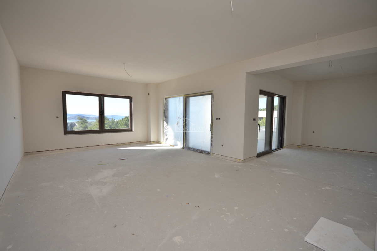 Vodice - Luksuzno stanovanje S7 s tremi spalnicami, pogled na morje, prvo nadstropje