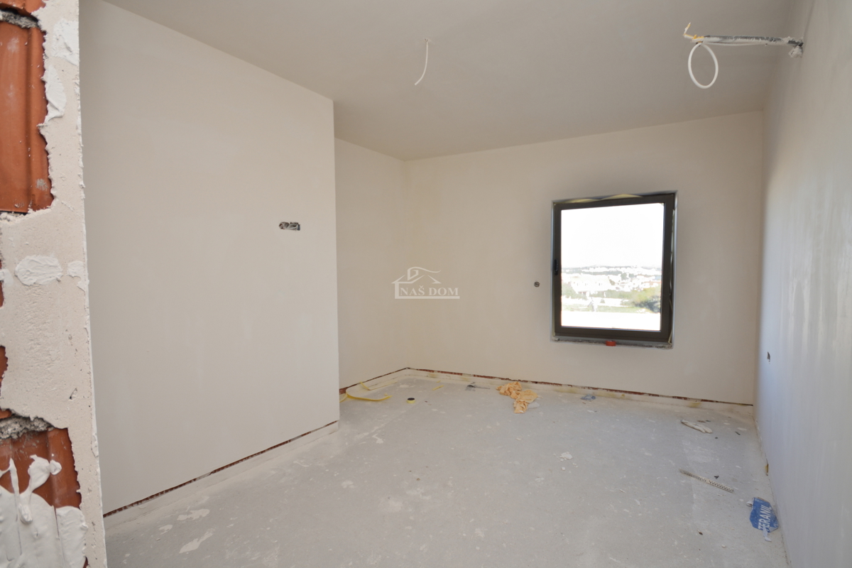 Vodice - Luksuzno stanovanje S7 s tremi spalnicami, pogled na morje, prvo nadstropje