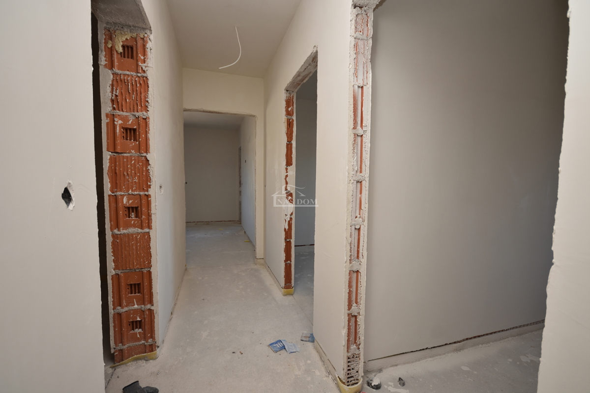 Vodice - Luksuzno stanovanje S7 s tremi spalnicami, pogled na morje, prvo nadstropje