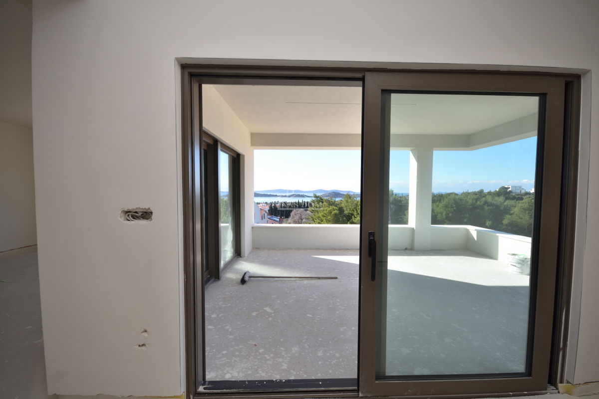 Vodice - Luksuzno stanovanje S7 s tremi spalnicami, pogled na morje, prvo nadstropje