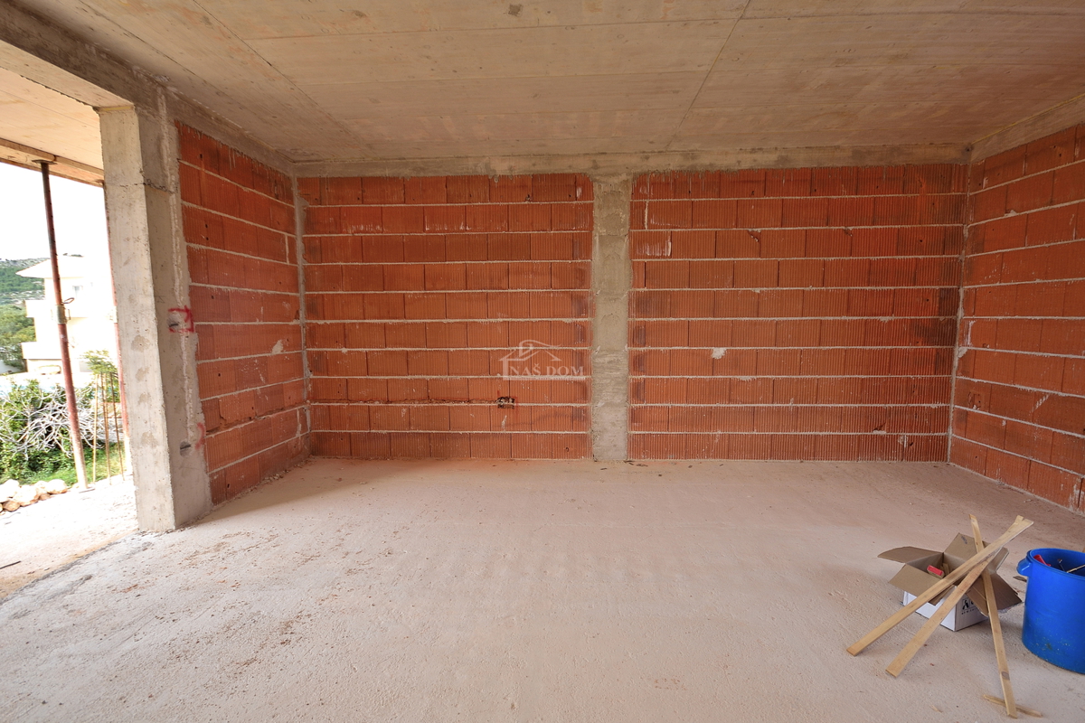 Vodice - S3 stanovanje 400 m od plaže, pogled na morje in naravo