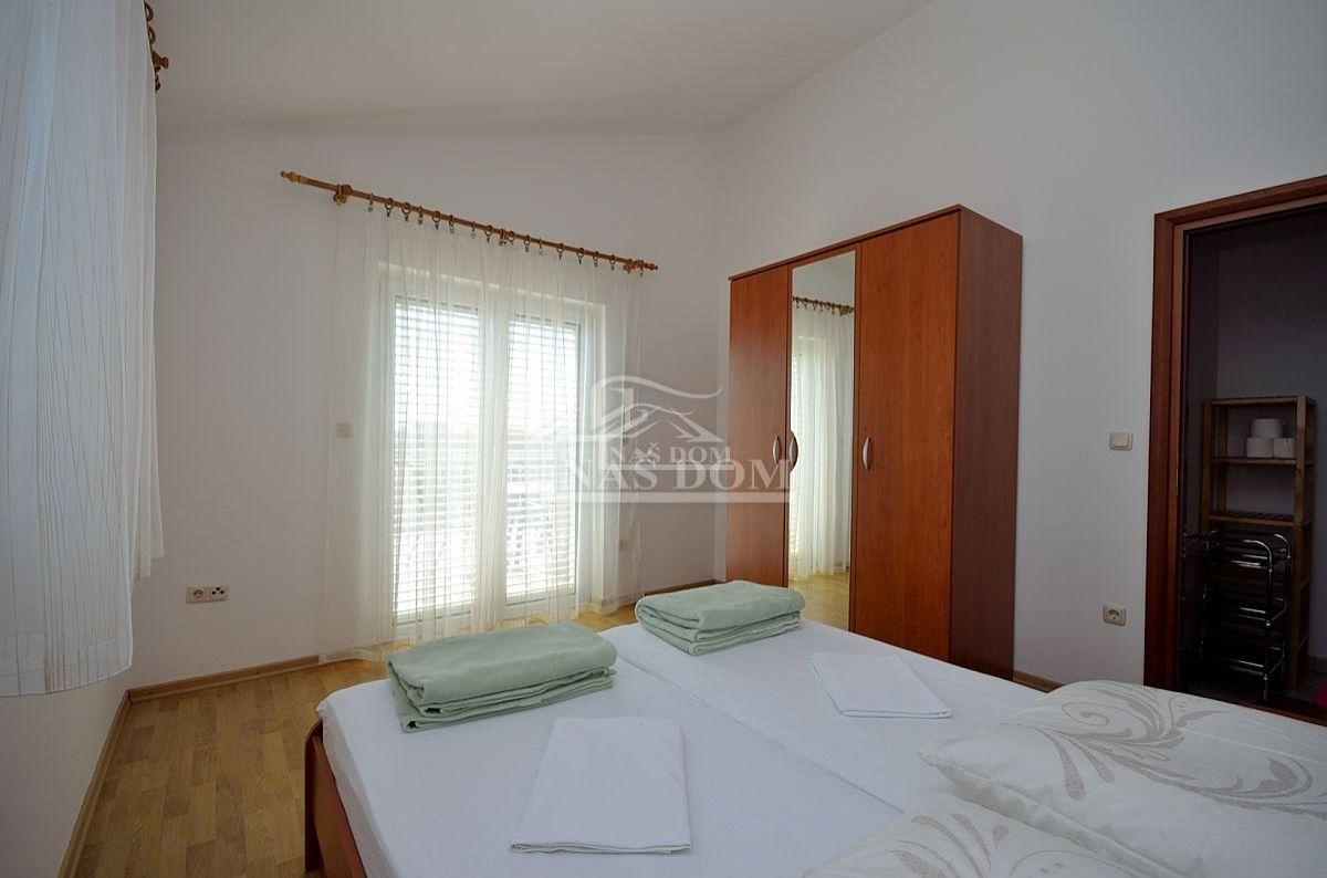 Vodice - Samostoječa hiša 343m2