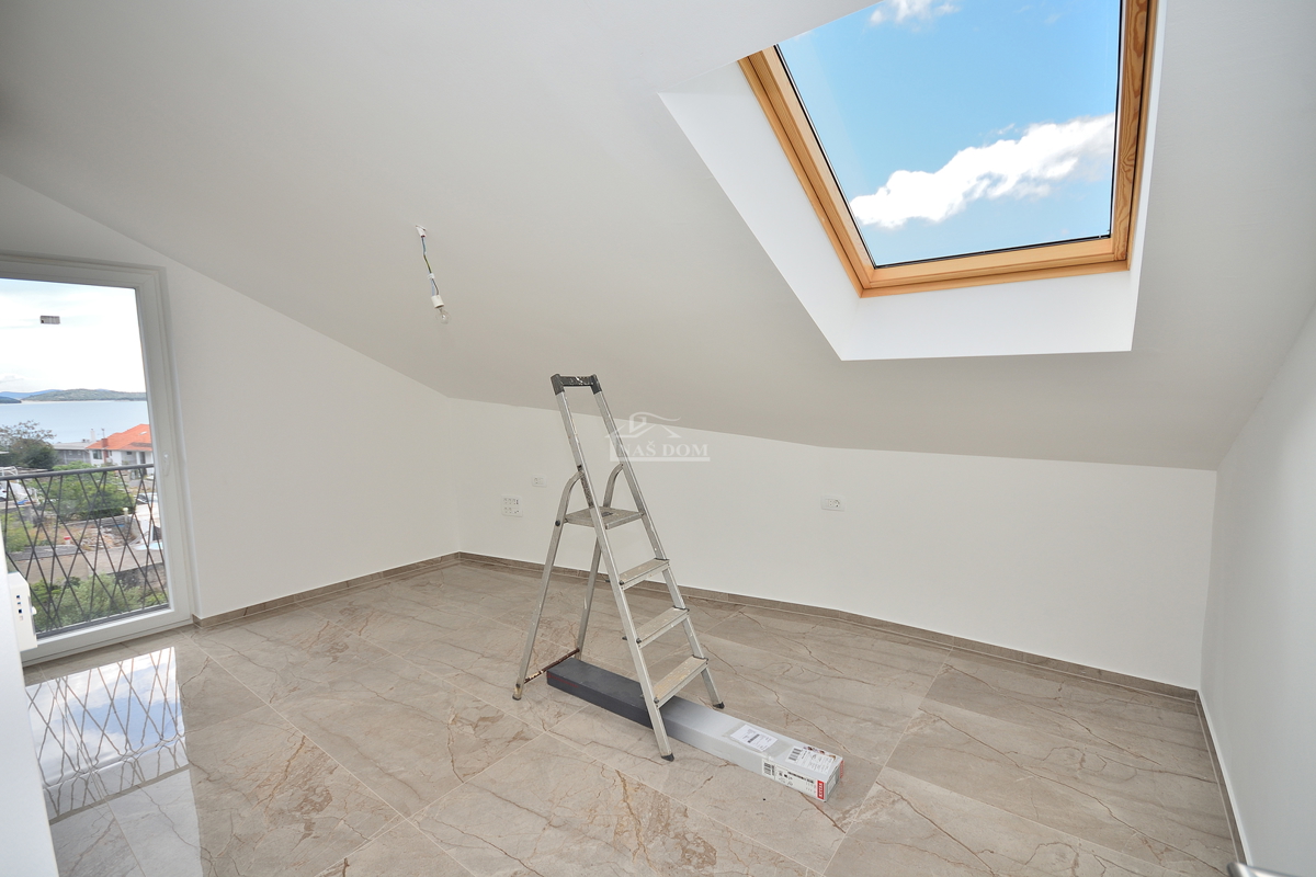 Tisno - NOVOGRADNJA S4 stanovanje s pogledom na morje