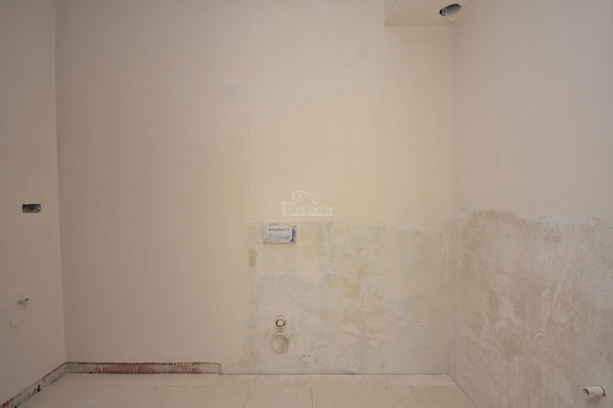 Vodice - Luksuzno stanovanje S3 v pritličju, pogled na morje