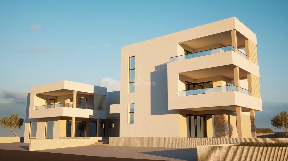 Vodice - penthouse v drugem nadstropju z dvigalom, vrhunska lokacija