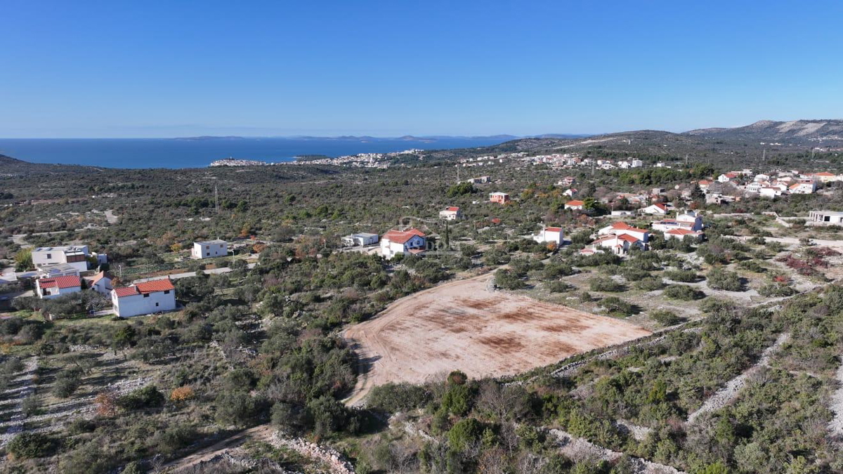 Primošten - Gradbeno zemljišče 2186 m2