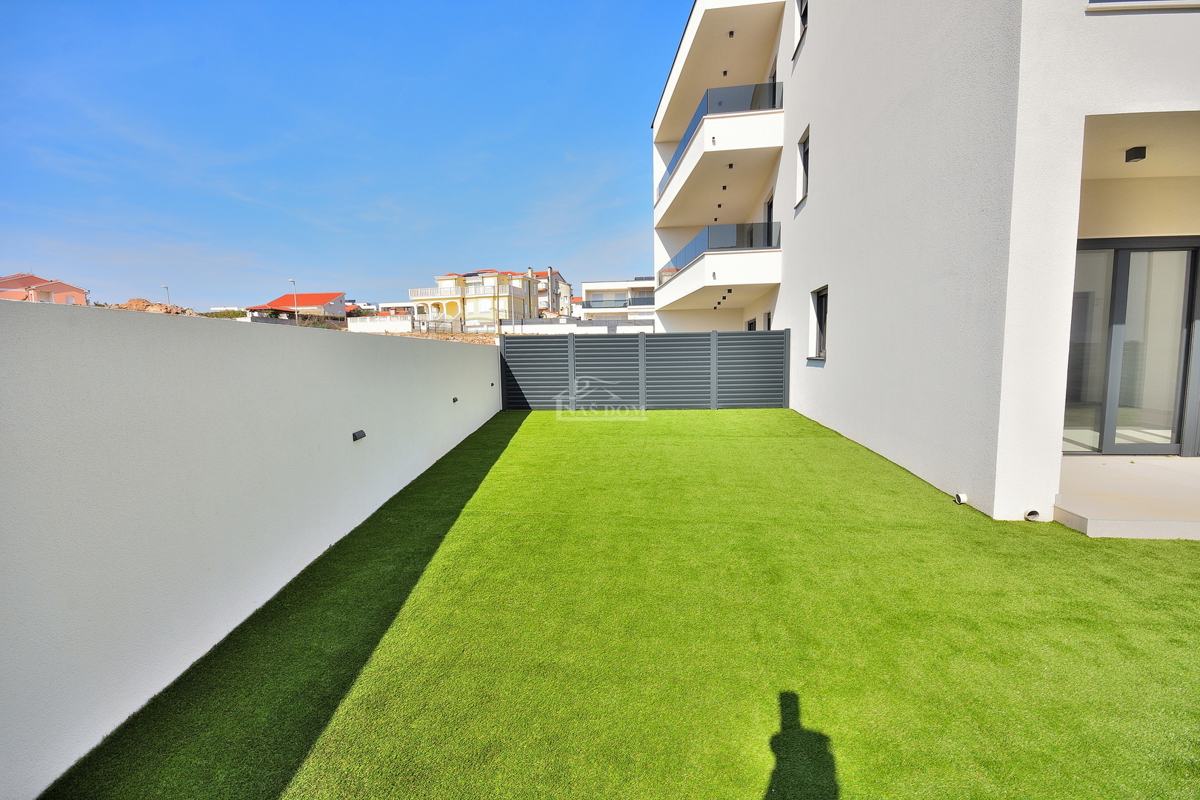 Vodice - S2 dvonadstropno stanovanje z vrtom, 113,43 m2