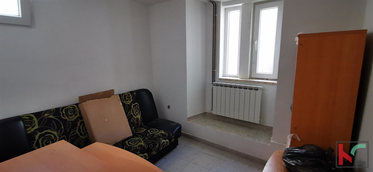 Pula, Šijana obnovljena hiša s tremi apartmaji