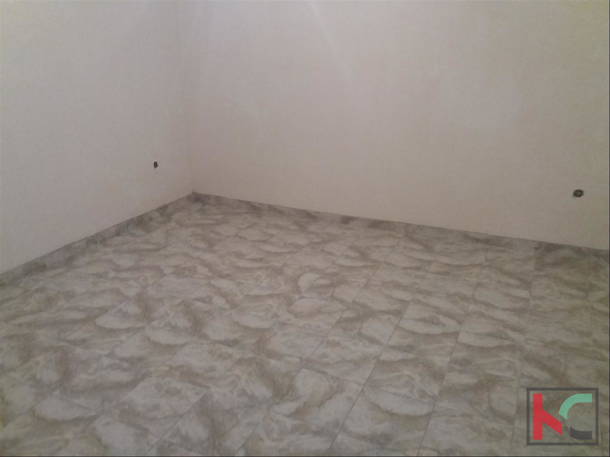 Pula, Šijana obnovljena hiša s tremi apartmaji