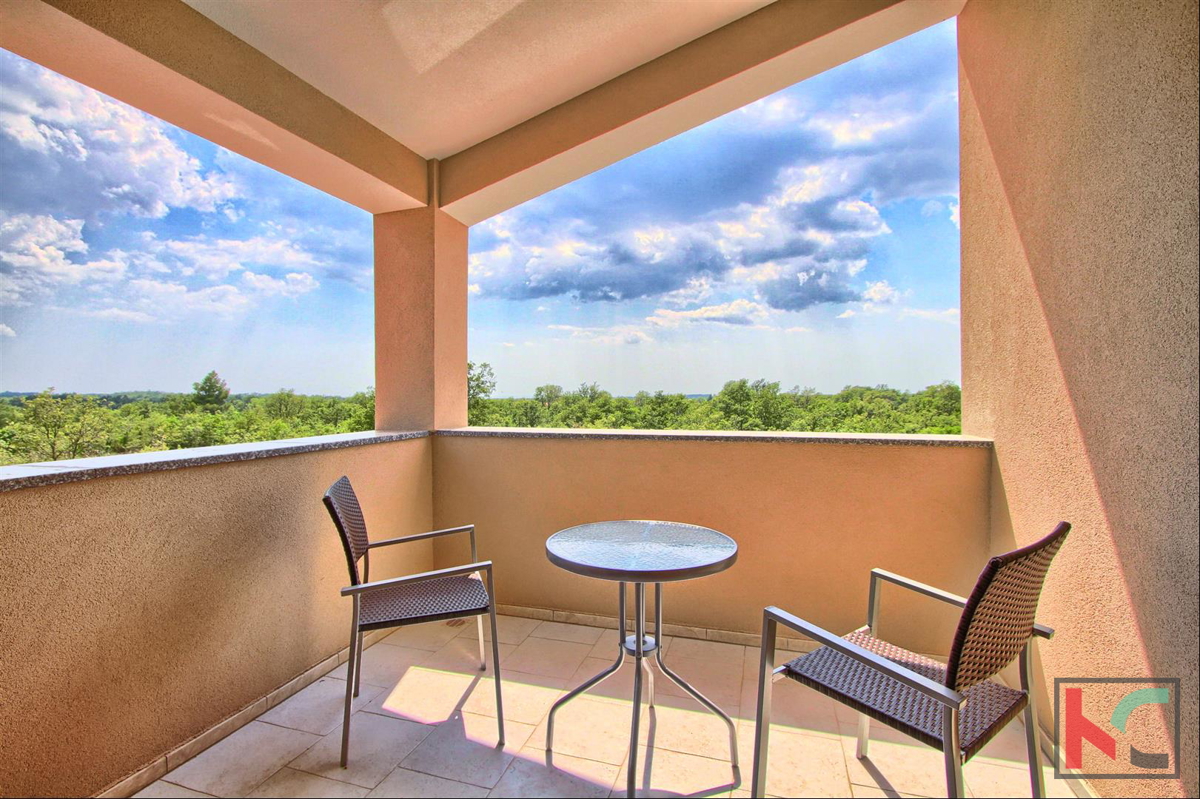 Štokovci - Luksuzna vila s 4 * z vrtom 2000m2