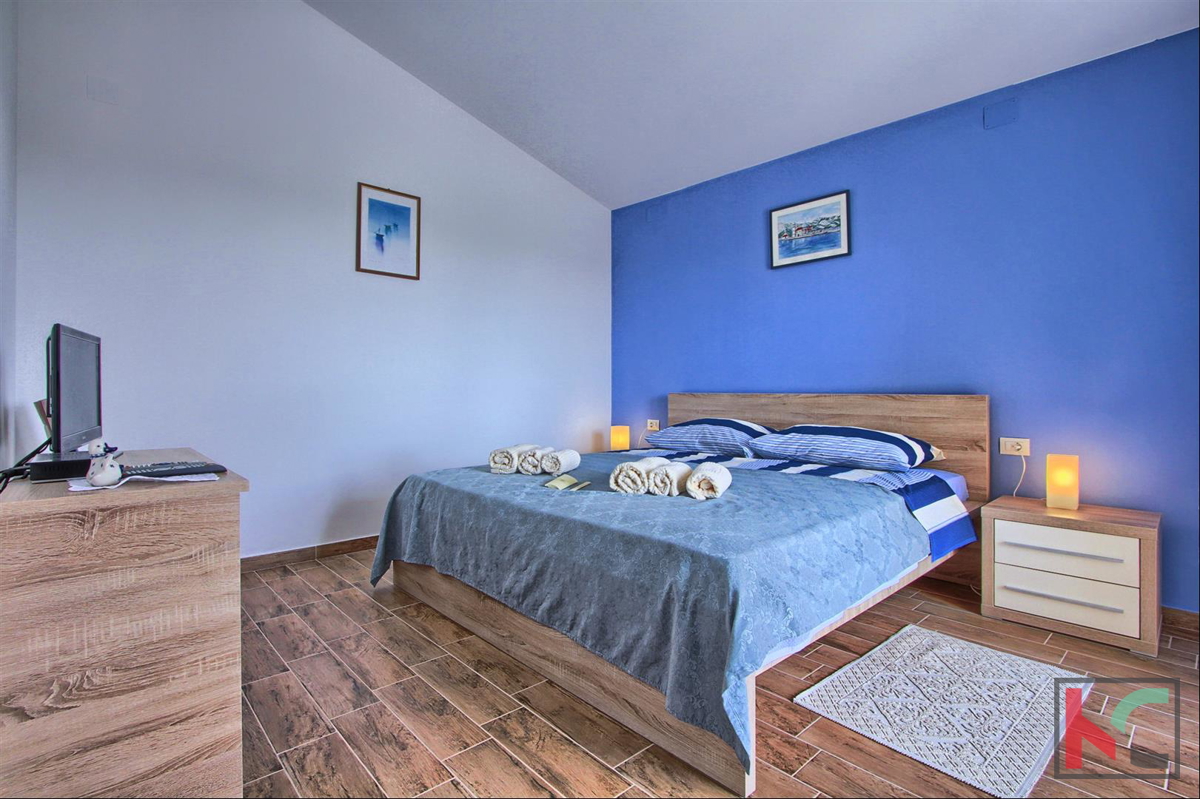Štokovci - Luksuzna vila s 4 * z vrtom 2000m2