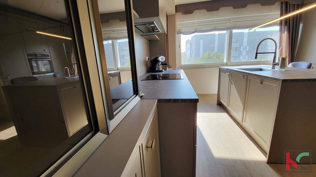 Rovinj, izjemno luksuzno trisobno stanovanje 141,80 m2 #prodaja