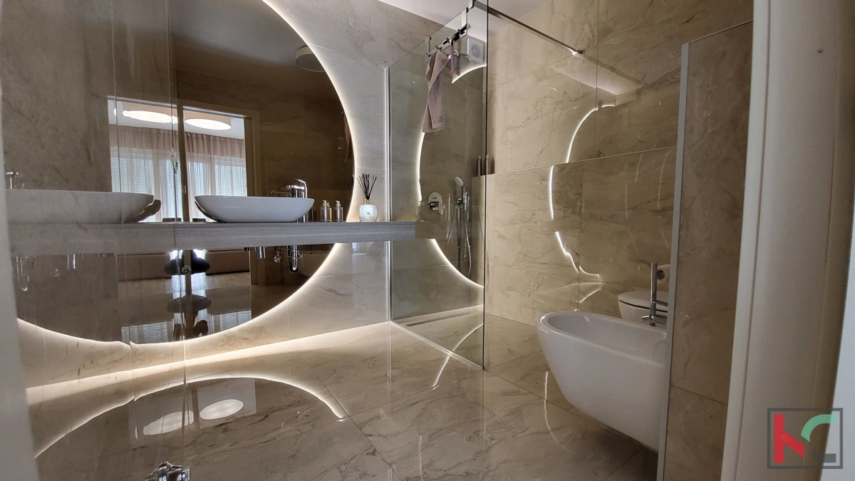 Rovinj, izjemno luksuzno trisobno stanovanje 141,80 m2 #prodaja