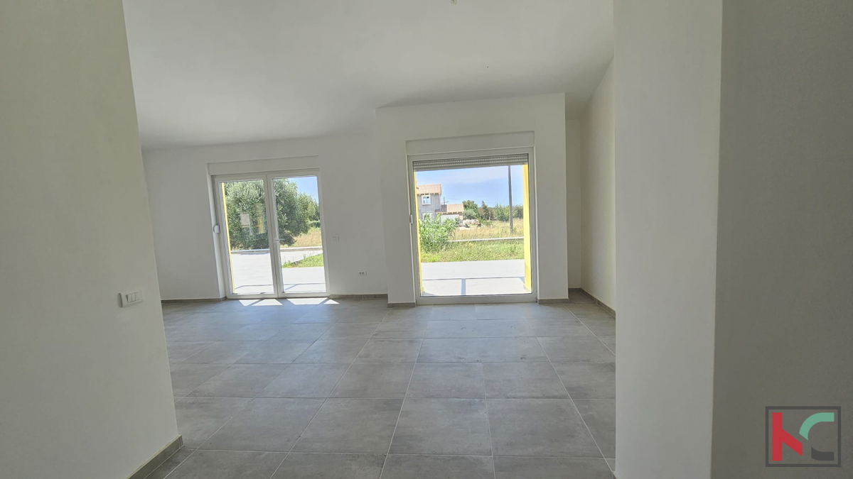 Istra, Vodnjan, pritličje 103 m2 z bazenom in vrtom, pogled na morje, #prodaja