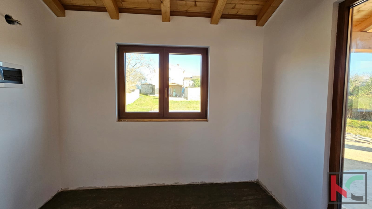 Občina Svetvinčenat, prodamo hišo v fazi obnove z zunanjo kuhinjo in bazenom #prodaja