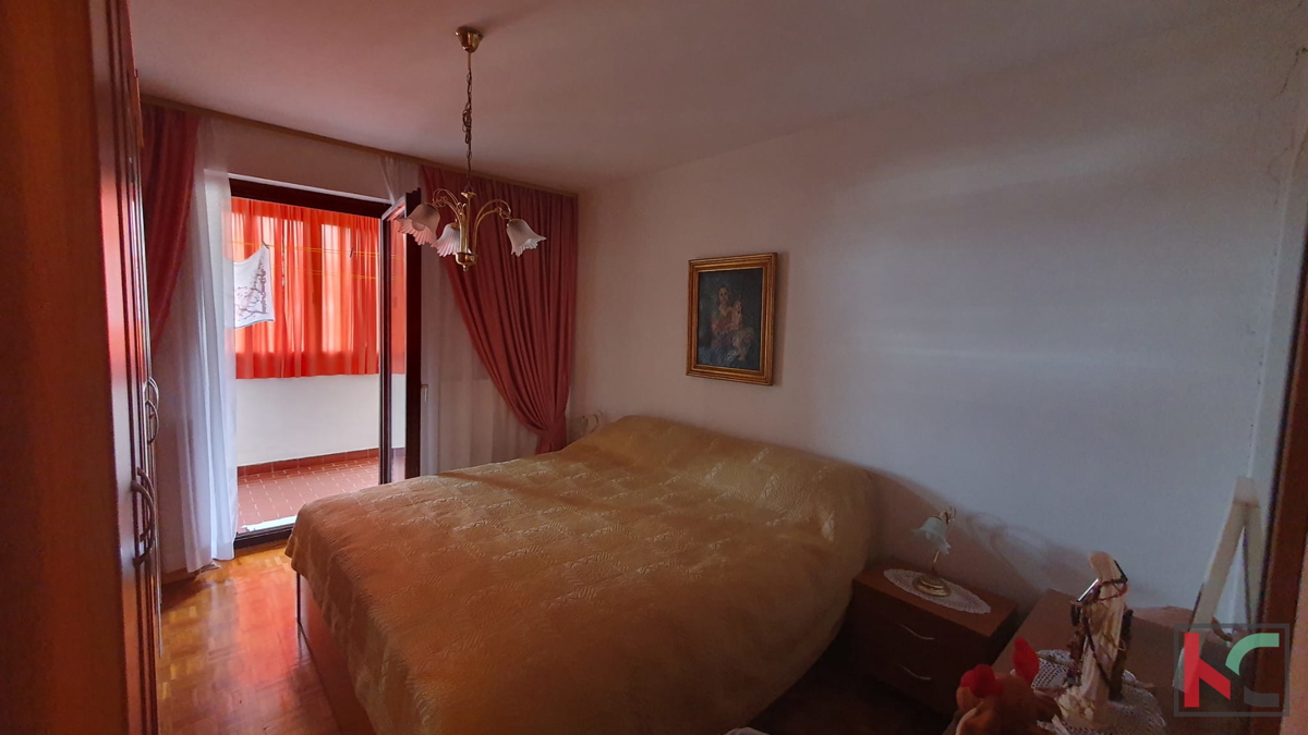 Pula, Stoja, delno prenovljeno stanovanje 76,25 m2, z dvema balkonoma #prodaja