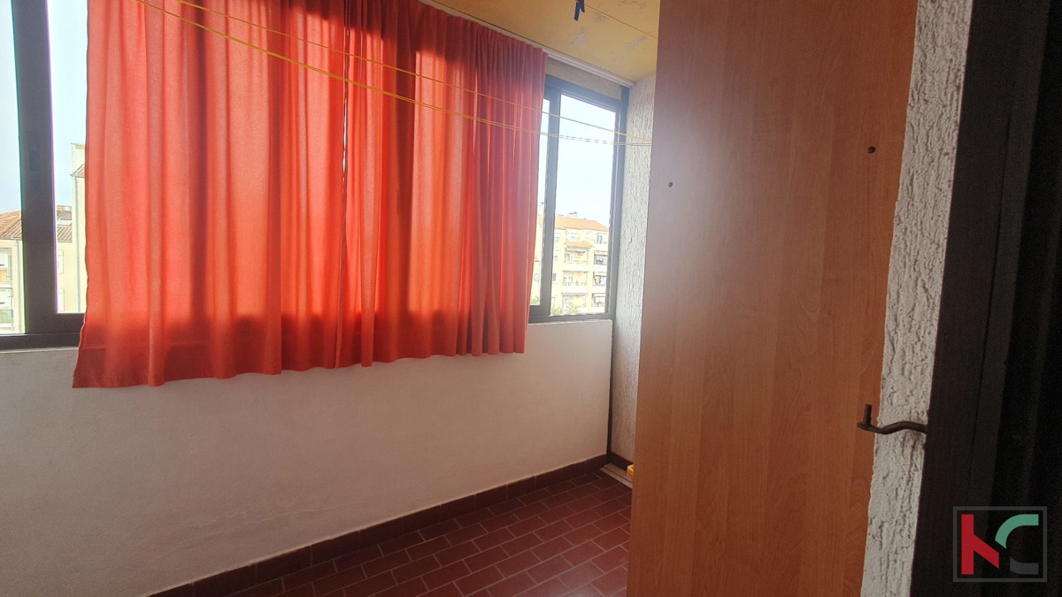 Pula, Stoja, delno prenovljeno stanovanje 76,25 m2, z dvema balkonoma #prodaja