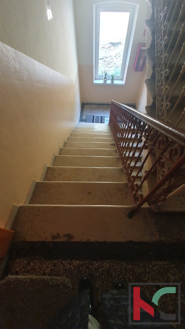 Pula, Punta, stanovanje, 2s+db 83,46 m2, blizu morja in pogled na Areno #prodaja
