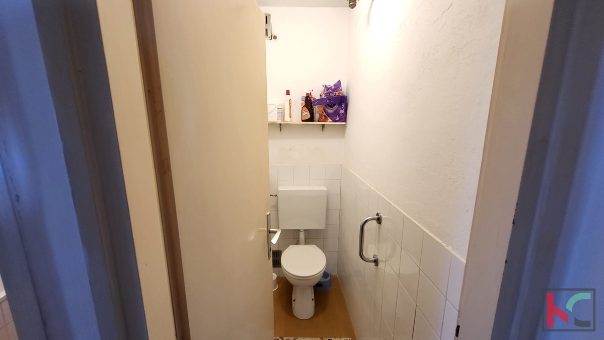 Pula, Veruda, družinsko trisobno stanovanje 74,30m2 na idealni lokaciji s pogledom na morje, #prodaja