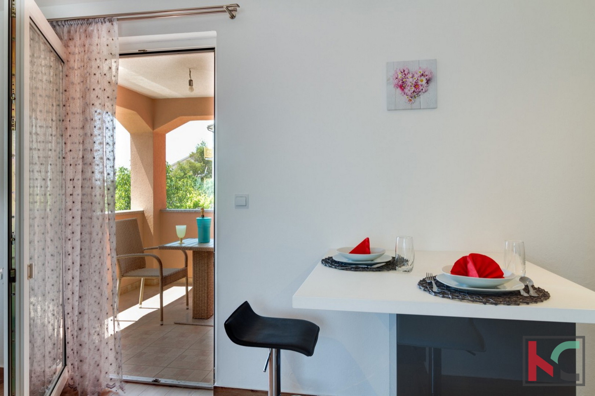 Istra, Pula, apartmajska hiša z 8 stanovanjskimi enotami, bazenom in urejenim vrtom, #prodaja