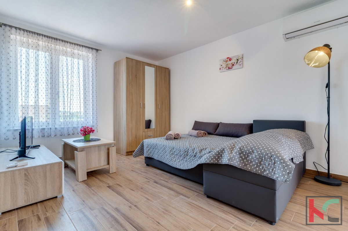 Istra, Pula, apartmajska hiša z 8 stanovanjskimi enotami, bazenom in urejenim vrtom, #prodaja